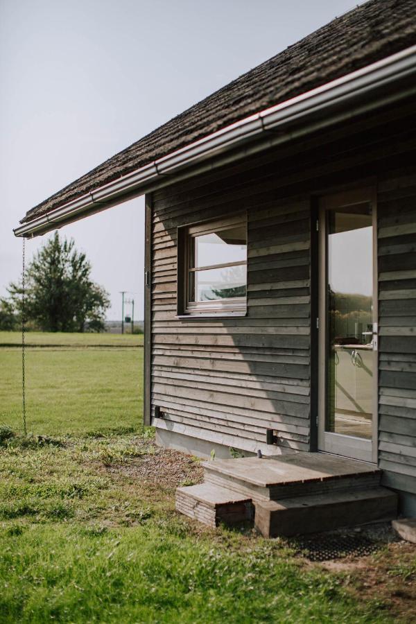 Durbes Atvari - Brivdienu Majas Ar Saunu Exterior foto